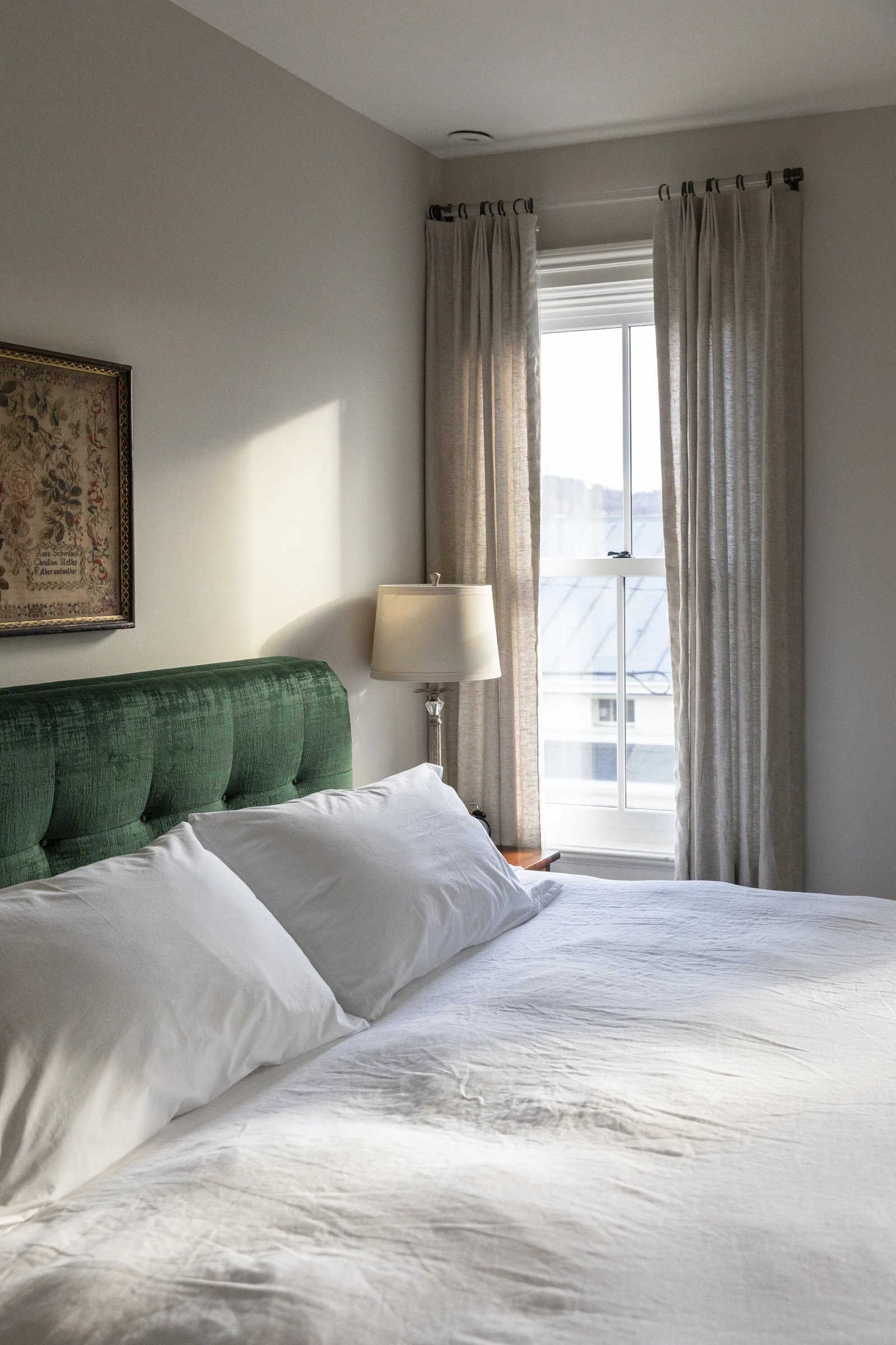 Stewart House Hotel & 1883 Tavern — rooms