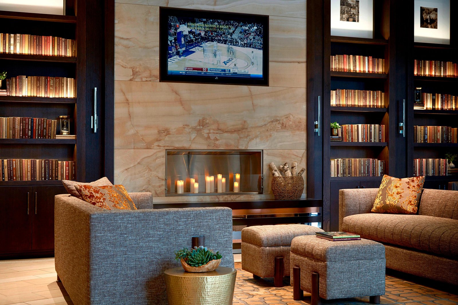 Ithaca Marriott Downtown on the Commons — eat & drink