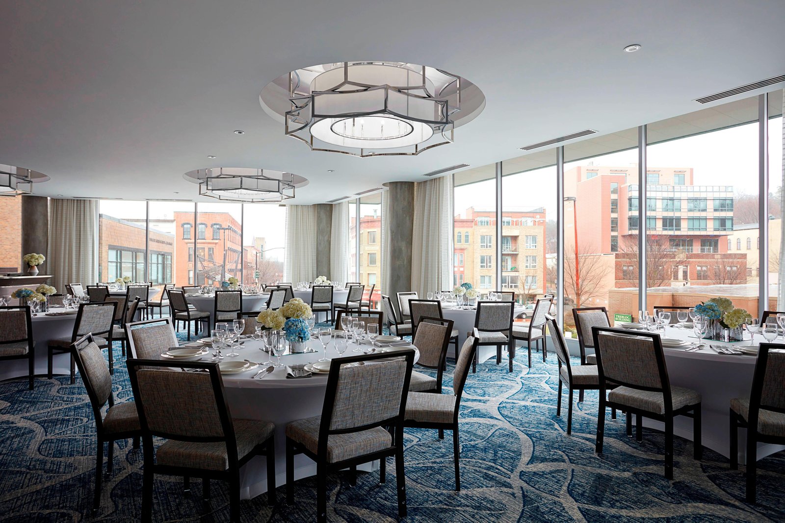 Ithaca Marriott Downtown on the Commons — eat & drink