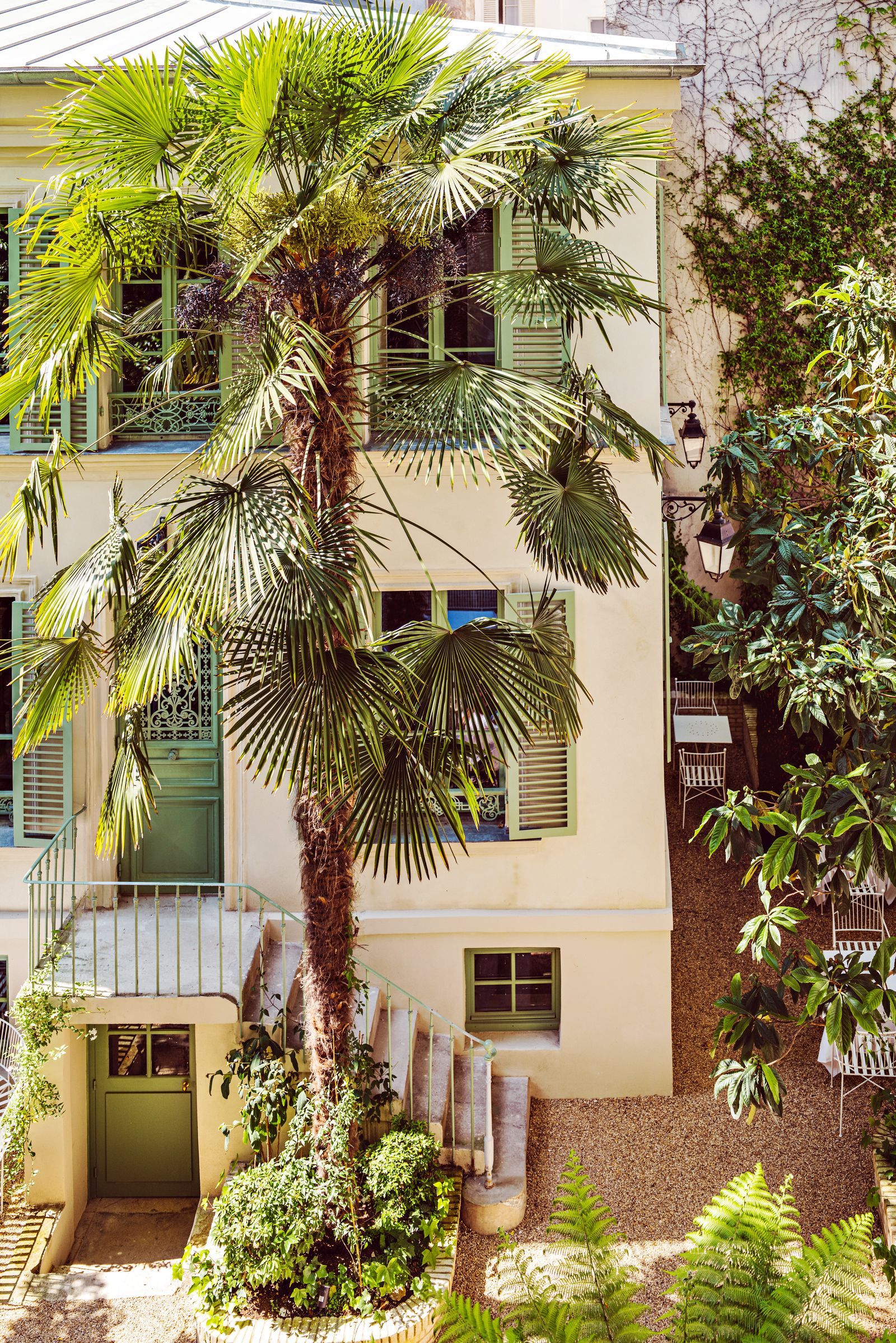 Hotel Eldorado Paris — vibe