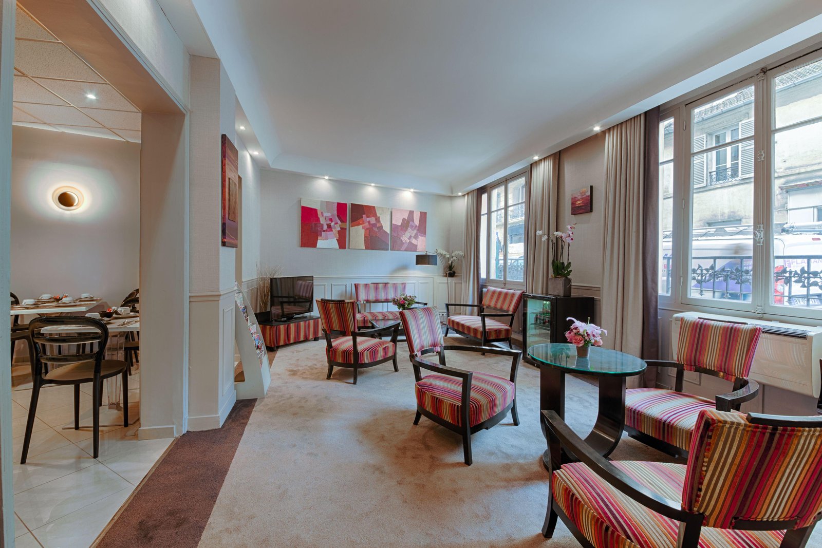 Hotel AMI — eat & drink