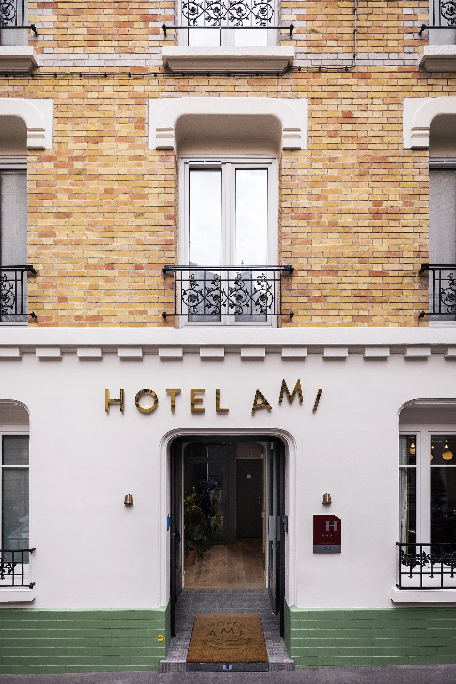 Hotel AMI — backstory