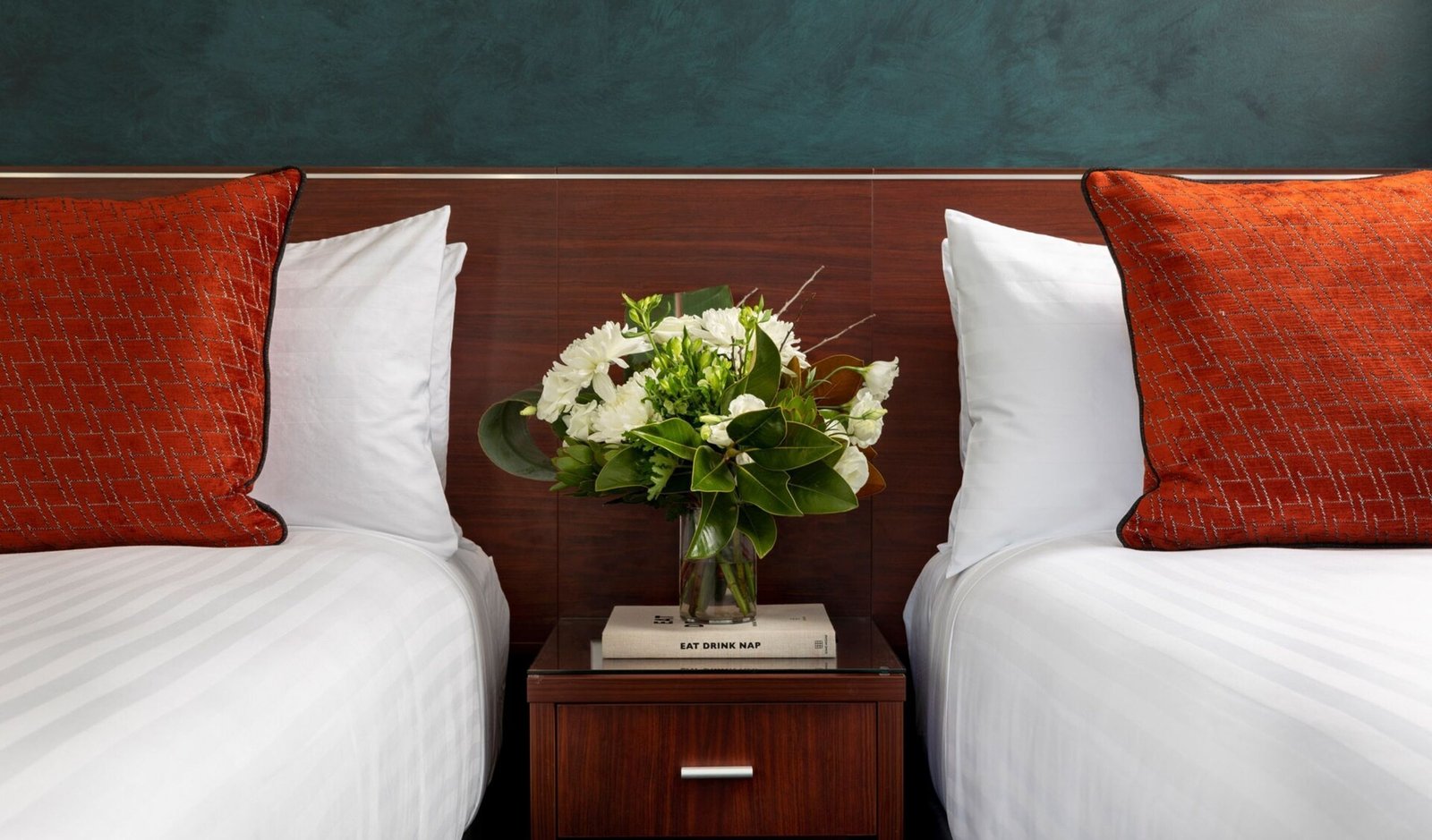 Rydges Auckland — rooms