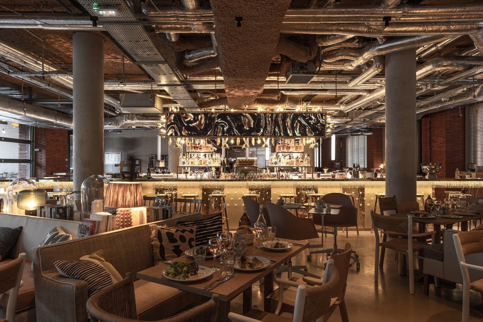 MOB HOUSE — eat & drink