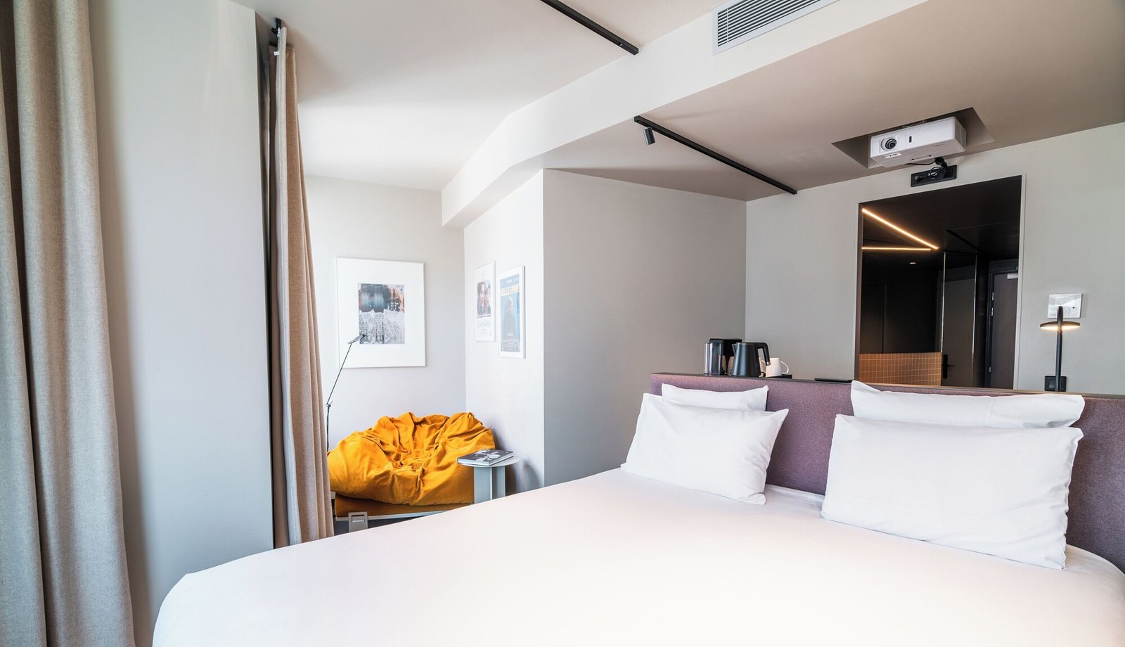 mk2 hotel paradiso