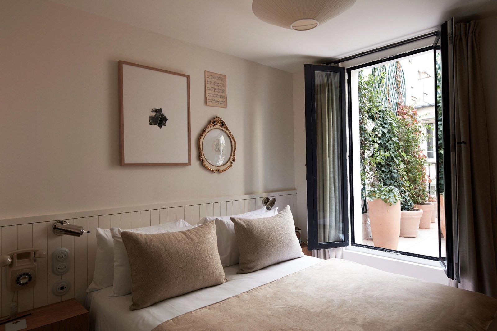 Hôtel Monsieur Aristide — rooms