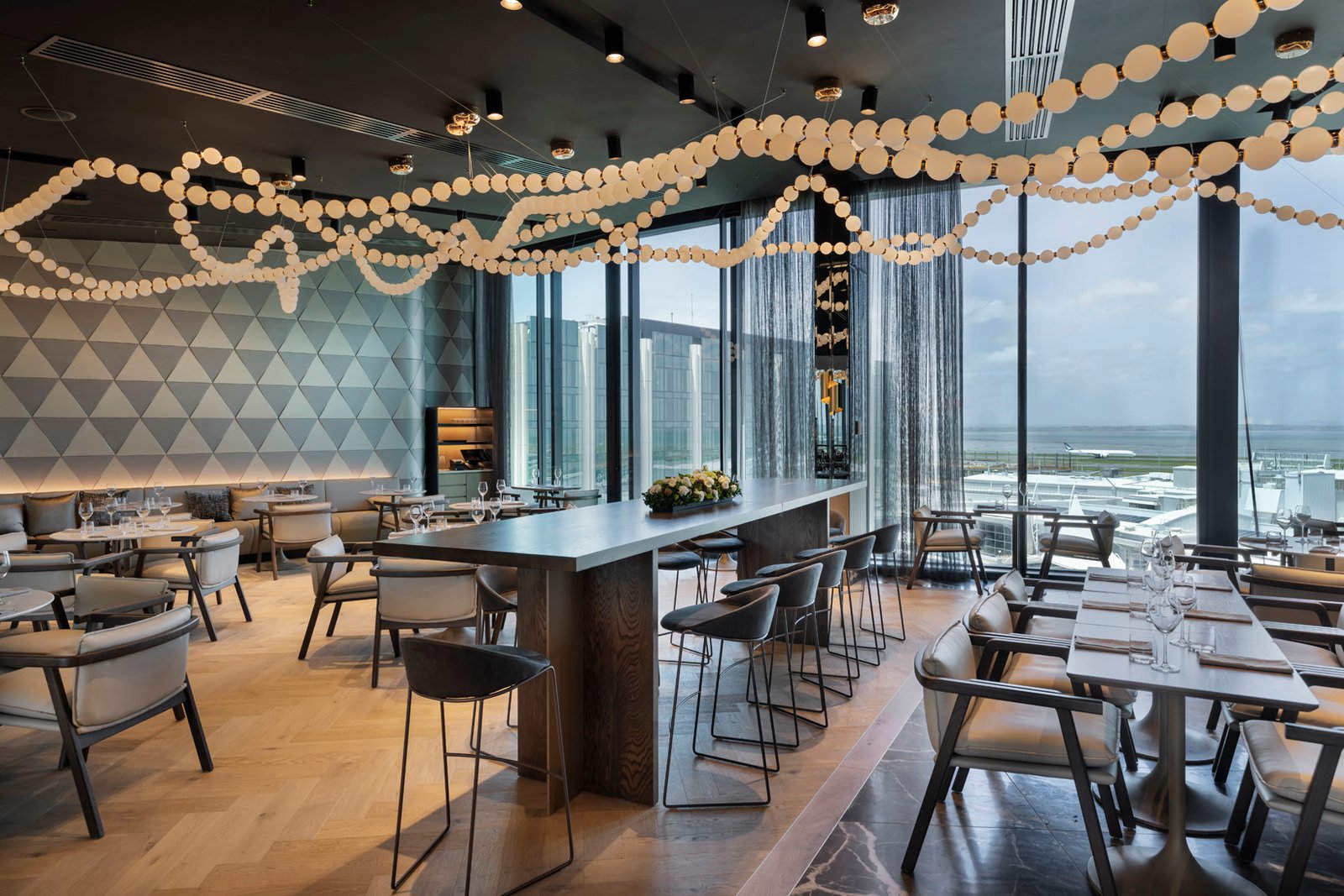 Pullman Auckland — eat & drink