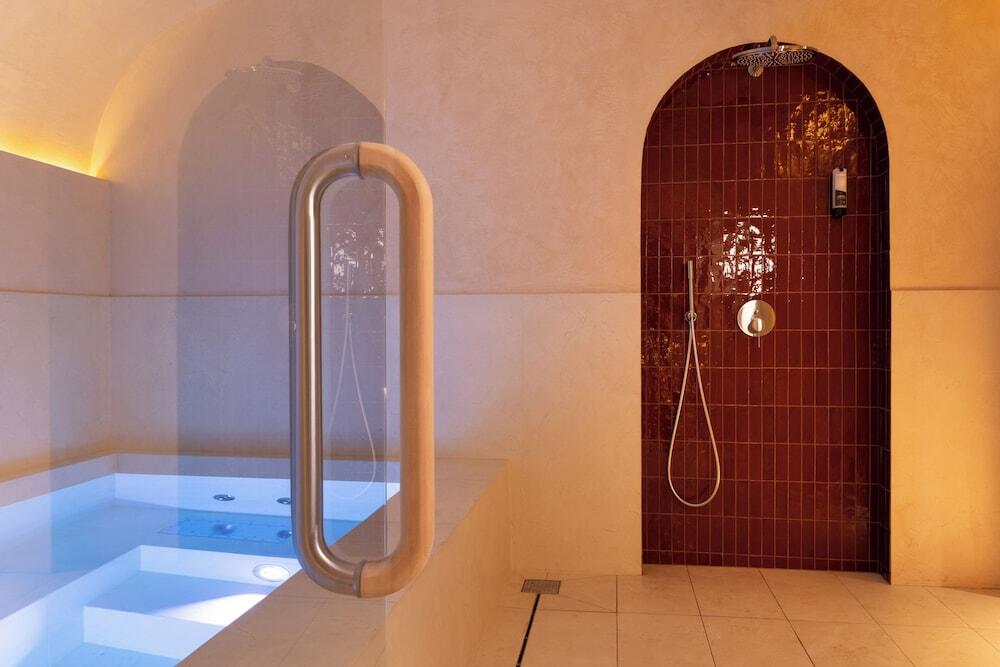 Almarine Eiffel Hotel & SPA by Malone — wellness