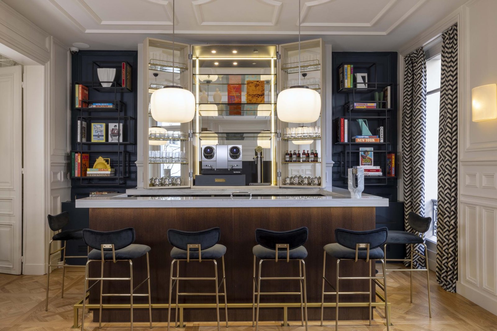 Le 5 Particulier — eat & drink