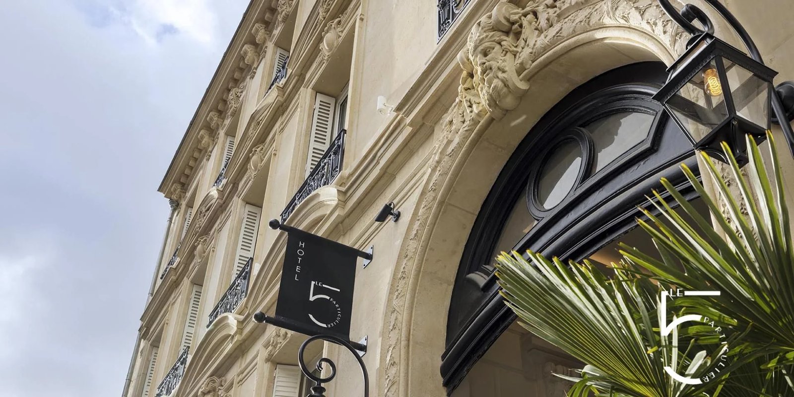 Le 5 Particulier — backstory