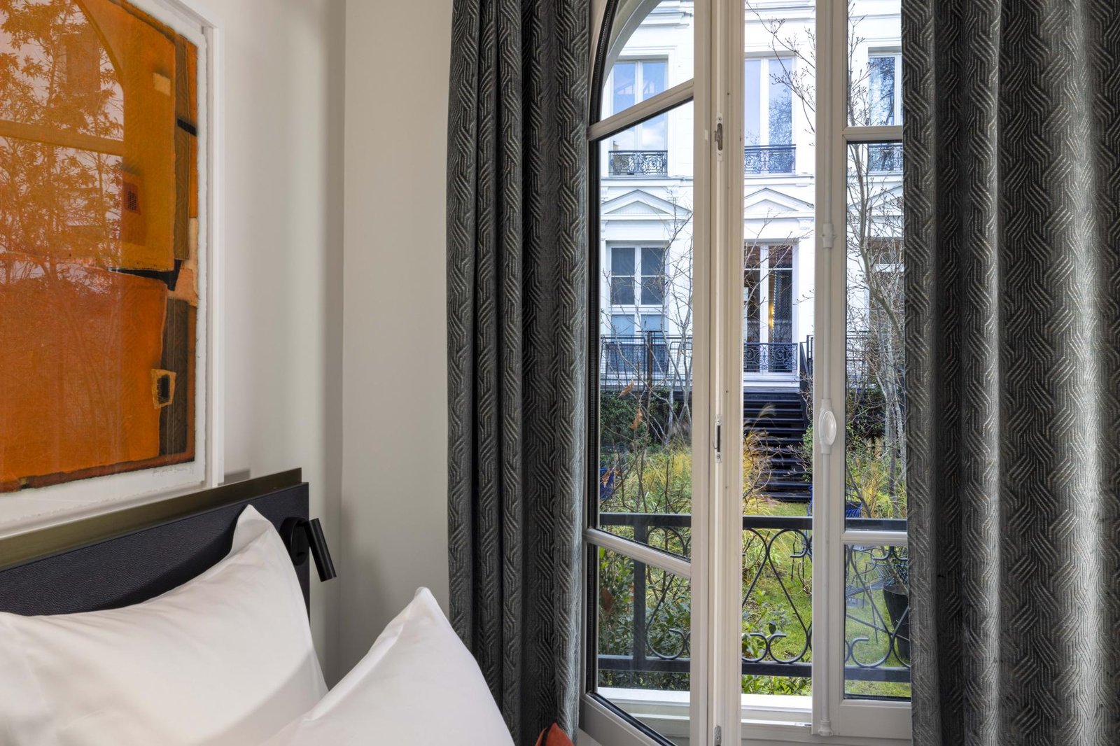 Le 5 Particulier — rooms