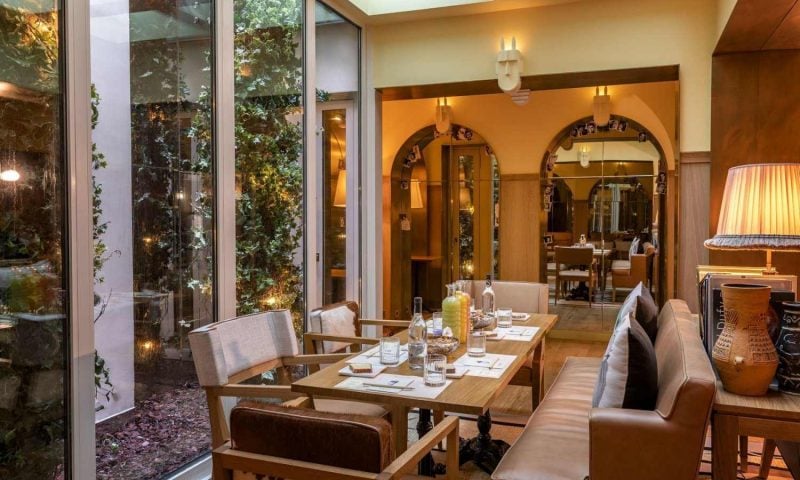 Hotel 9Confidentiel — eat & drink