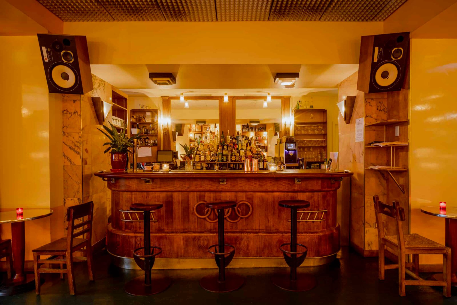 Hôtel Grand Amour — eat & drink