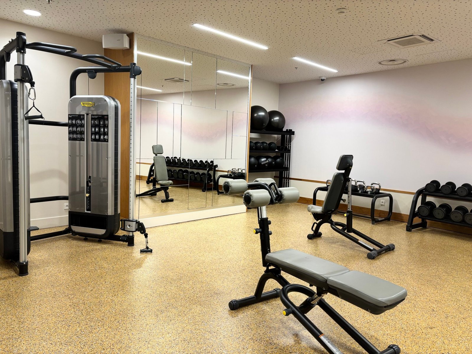 Hyatt Regency Paris Étoile, the gym