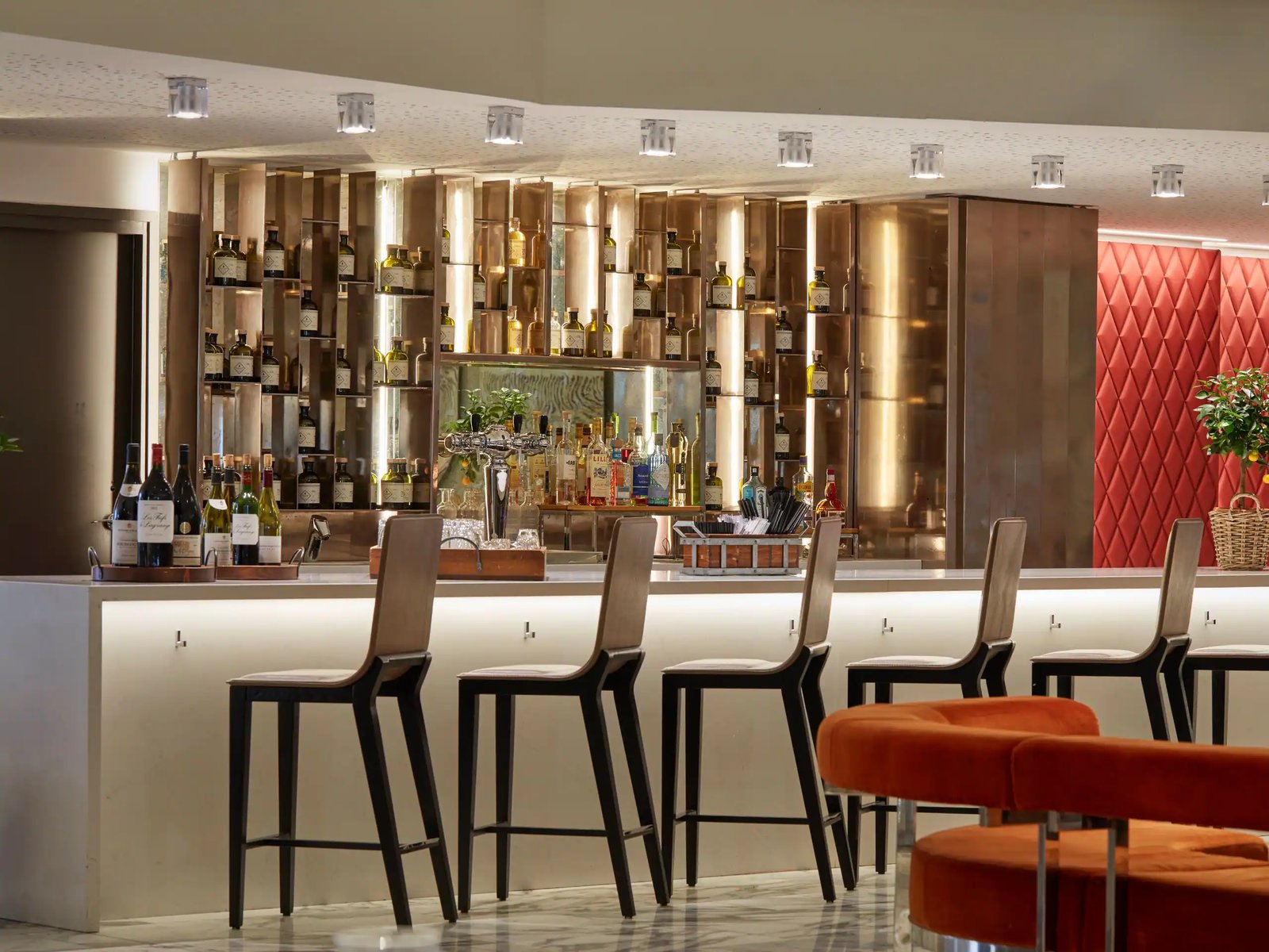 Hyatt Regency Paris Étoile — eat & drink