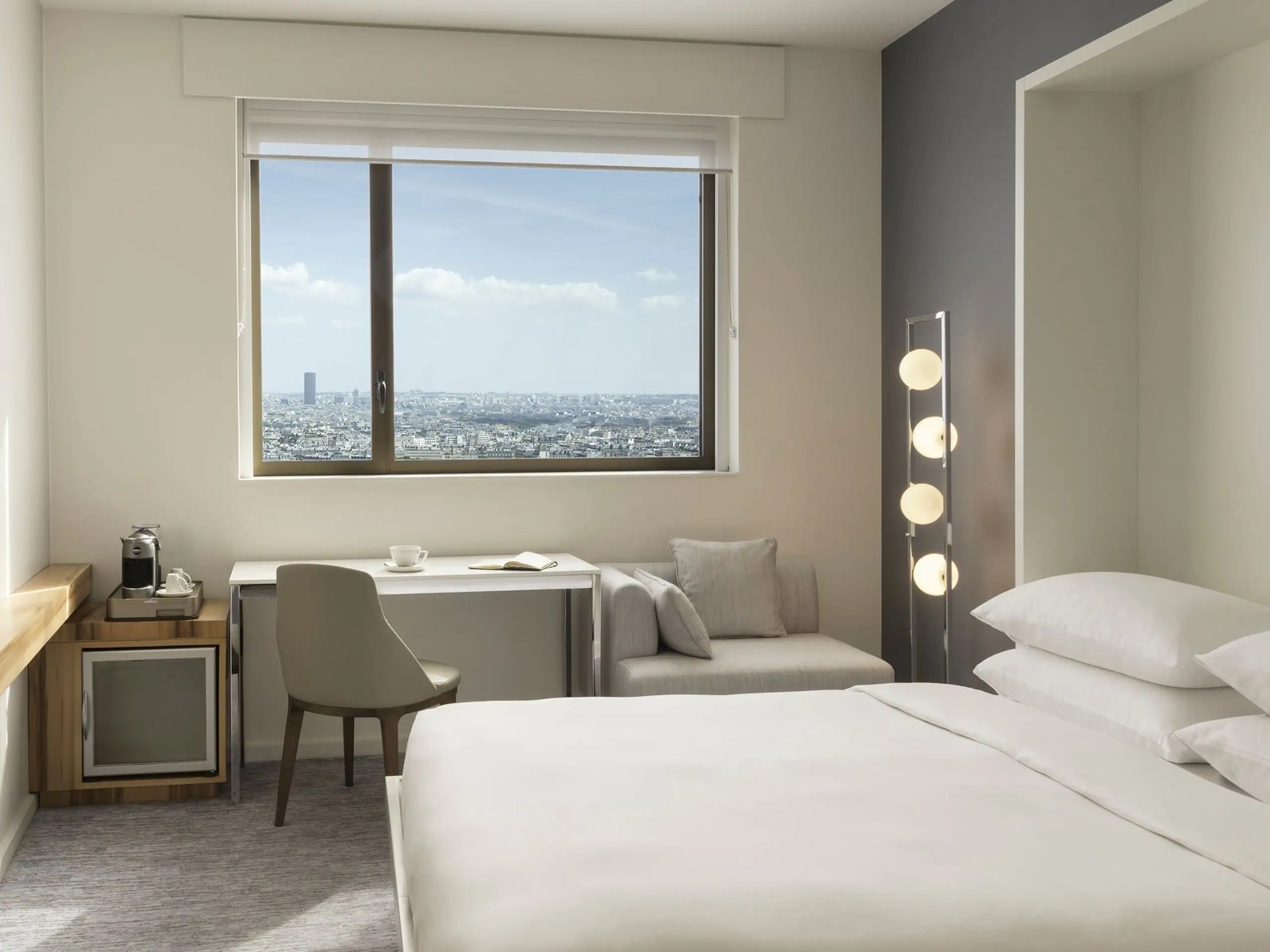 Hyatt Regency Paris Étoile — rooms