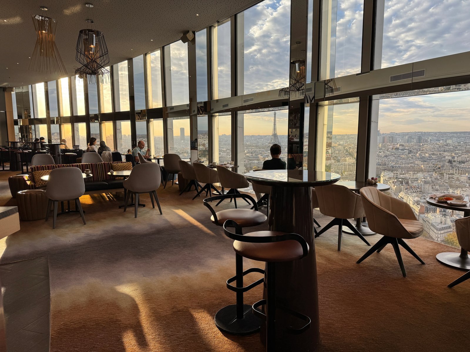 Hyatt Regency Paris Étoile — eat & drink
