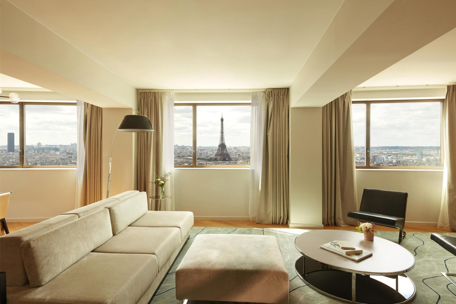 Hyatt Regency Paris Étoile — rooms