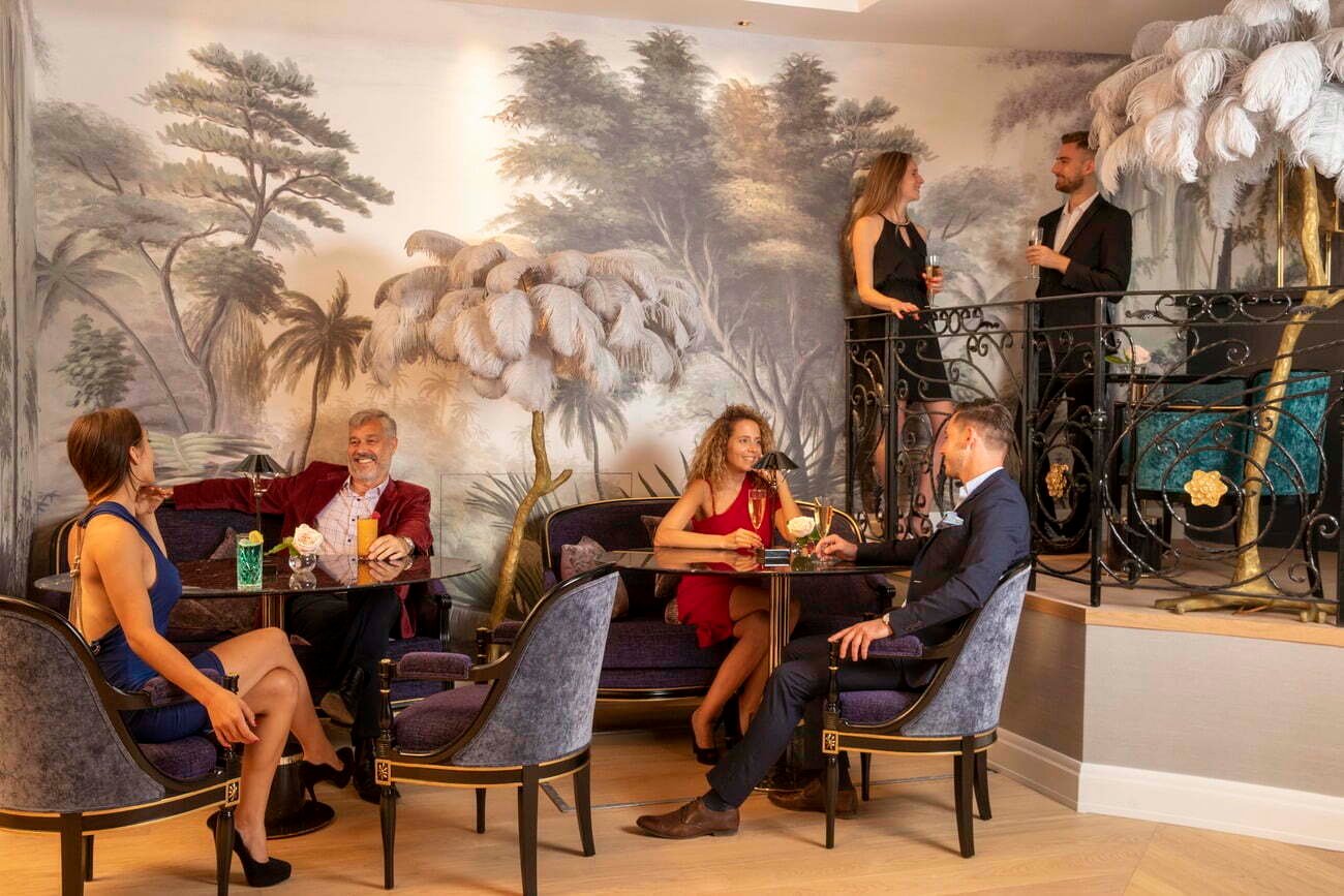 Paris j’Adore Hotel & Spa, at the table