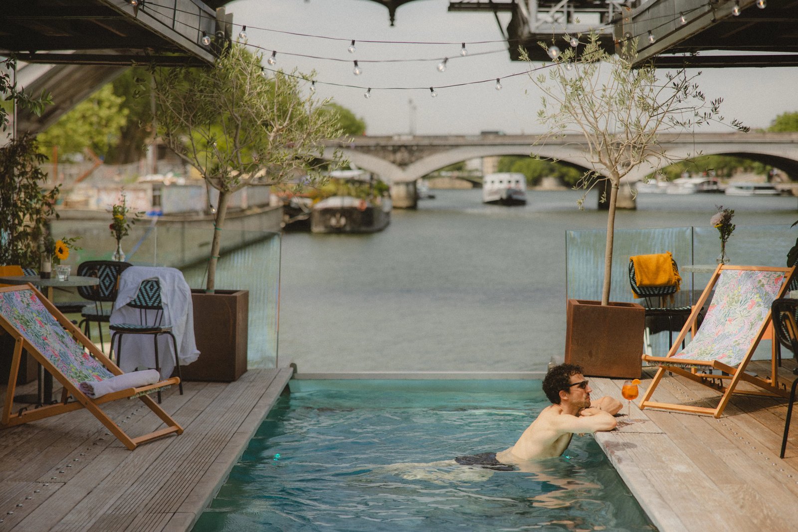 Off Paris Seine