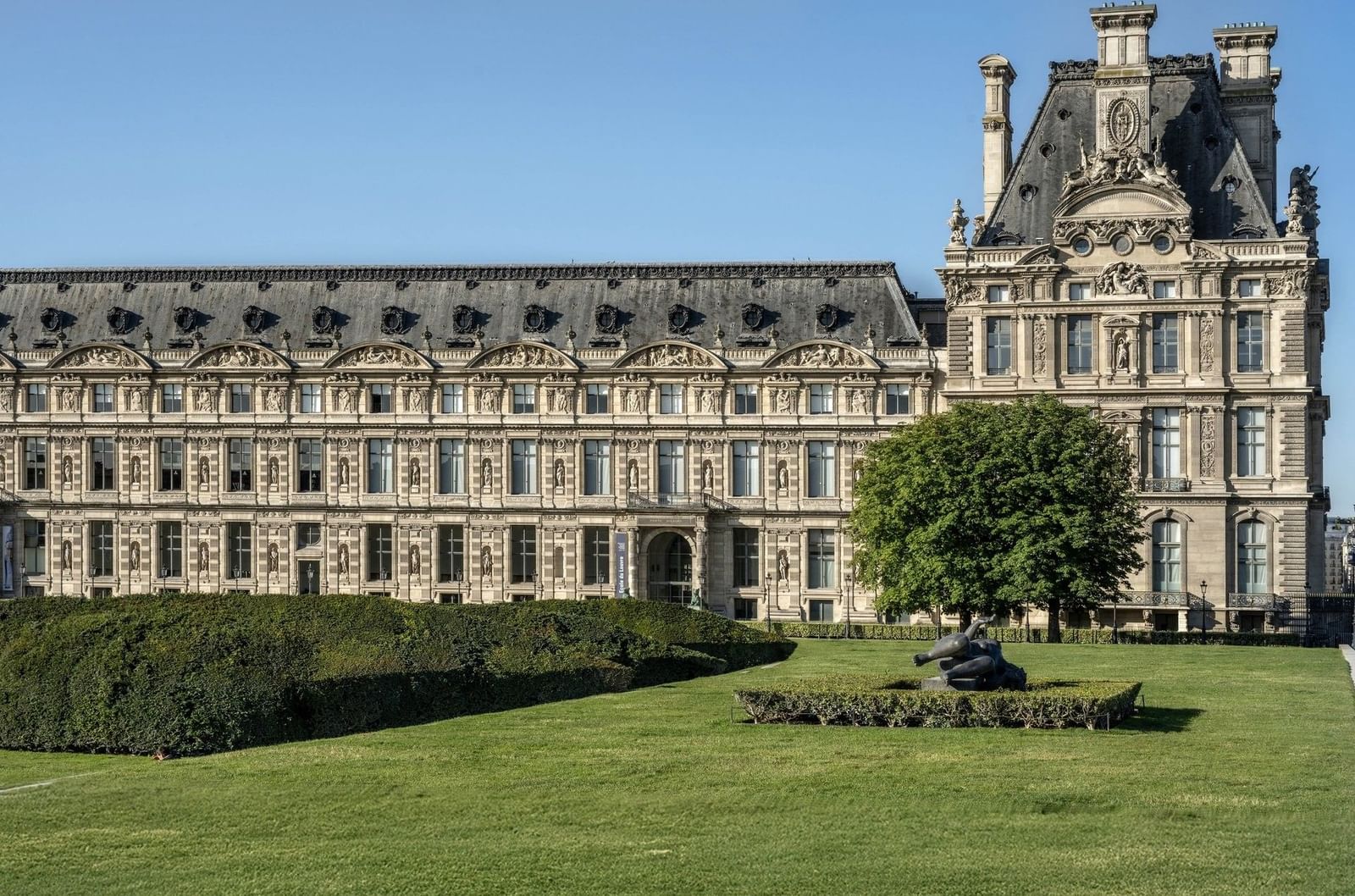 Hôtel Westminster — backstory