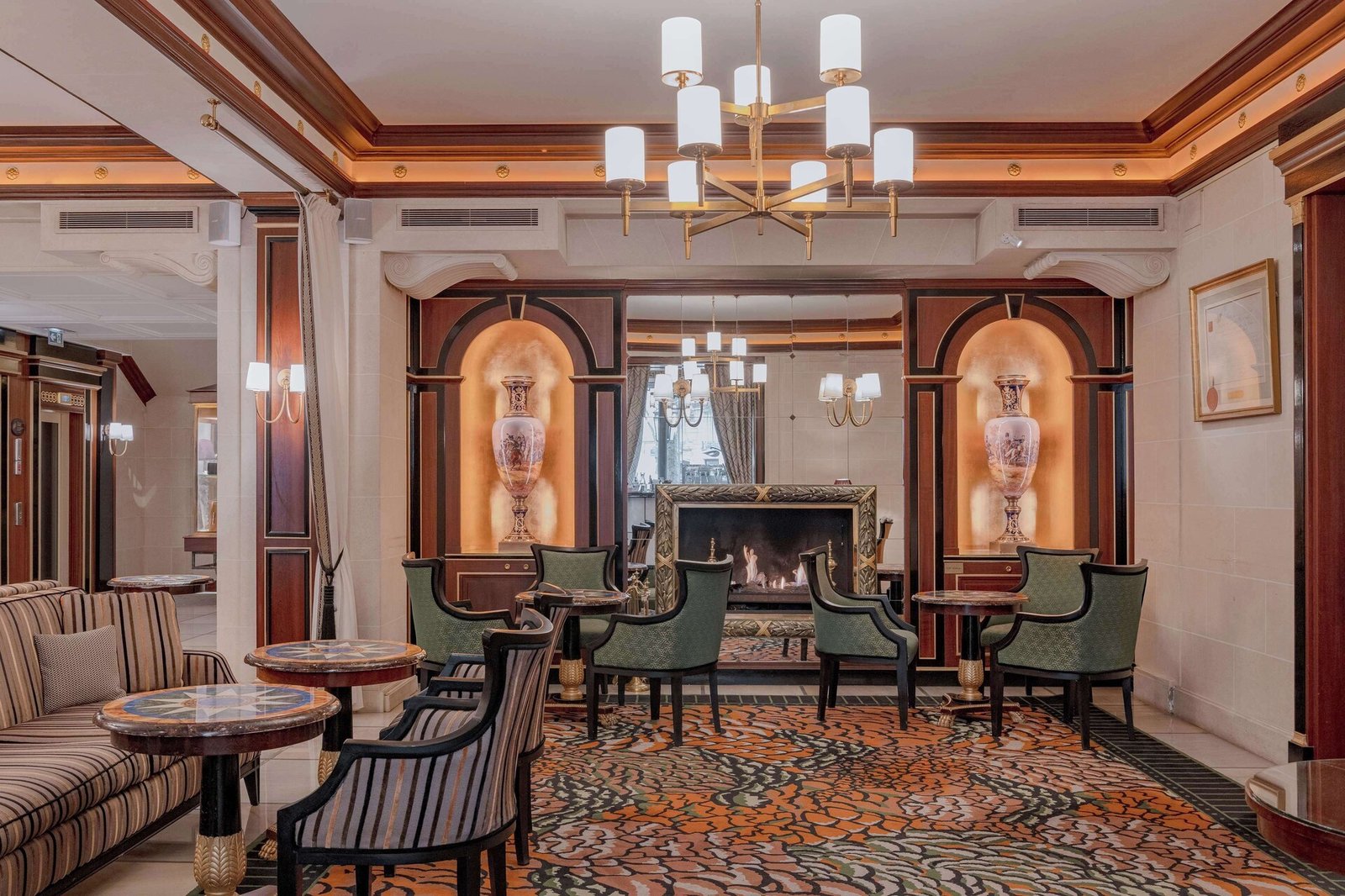 Hotel Napoleon — eat & drink
