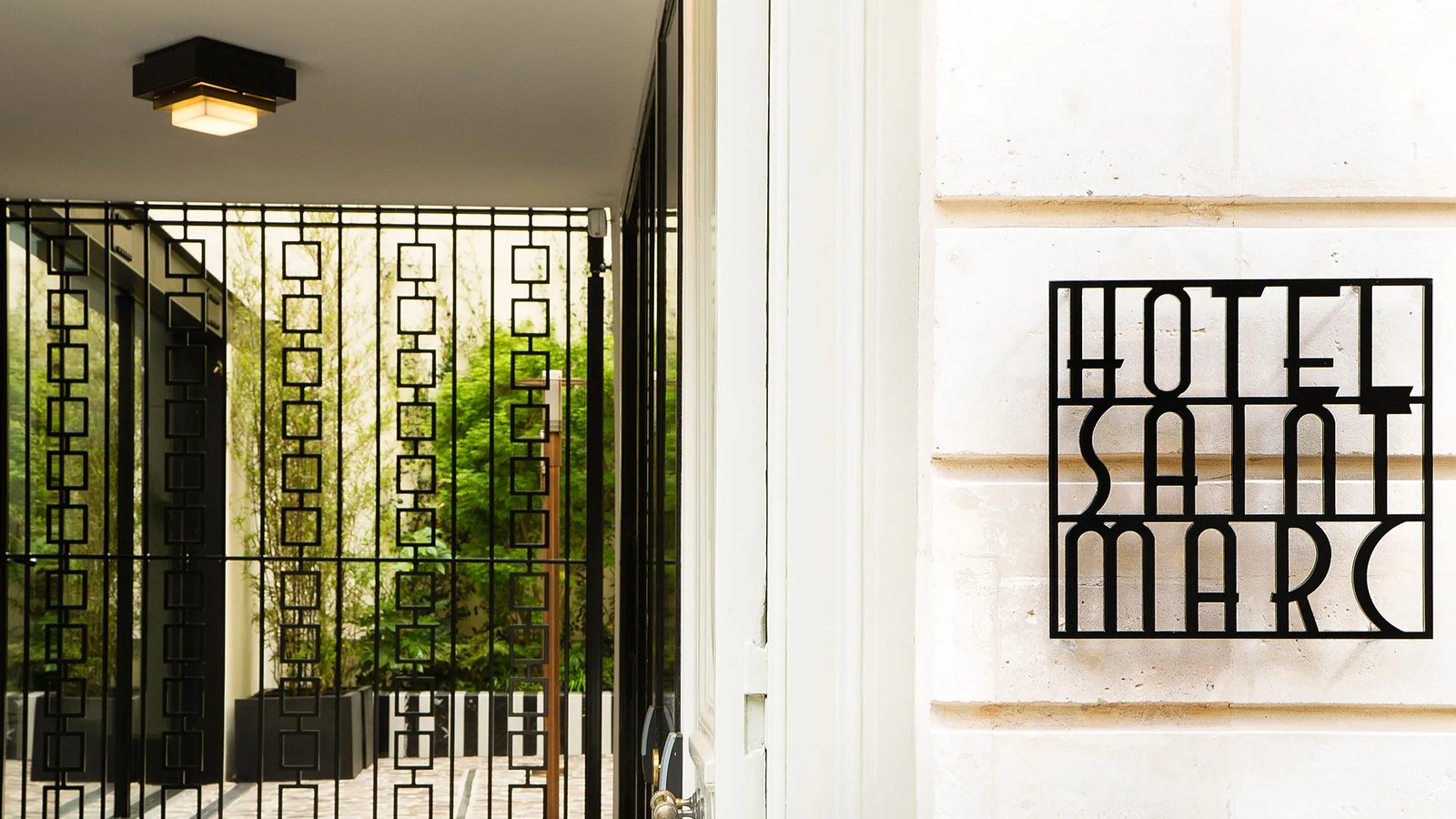 Hôtel Saint-Marc — backstory
