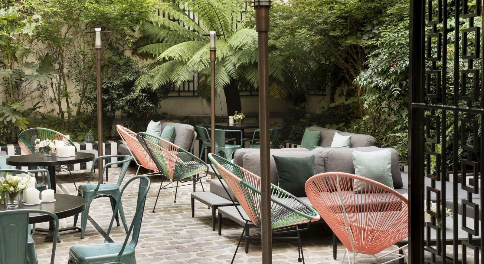 Hôtel Saint-Marc — vibe
