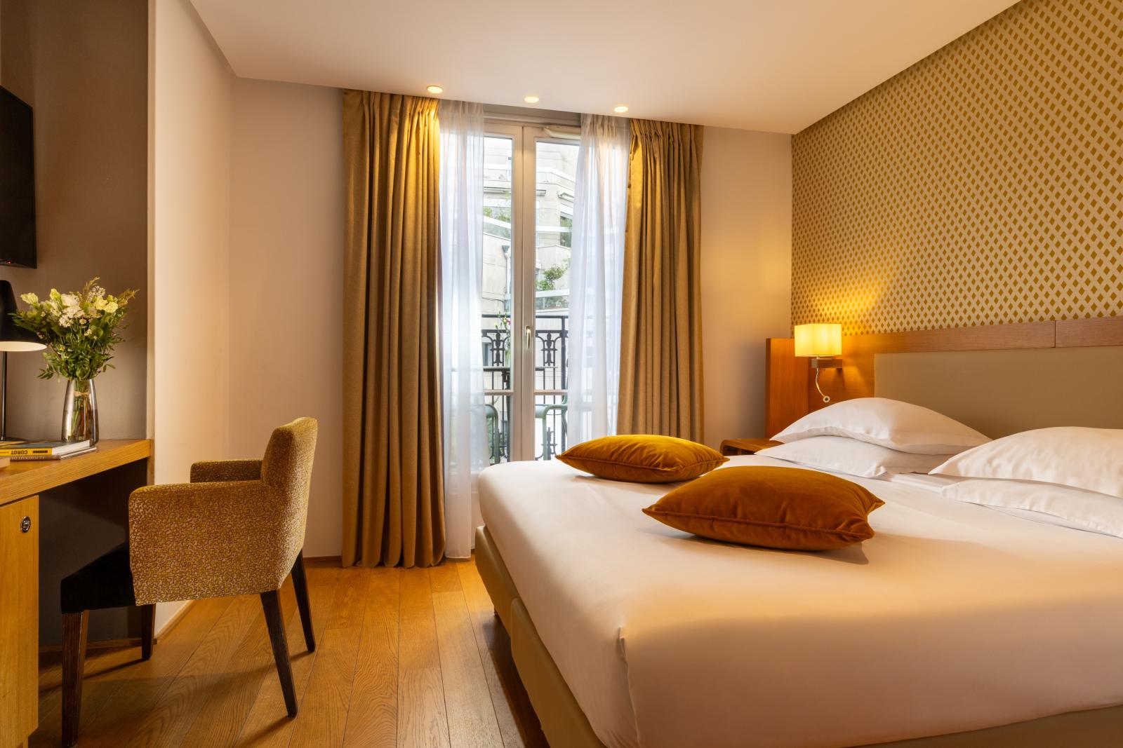Hôtel Le Six — rooms