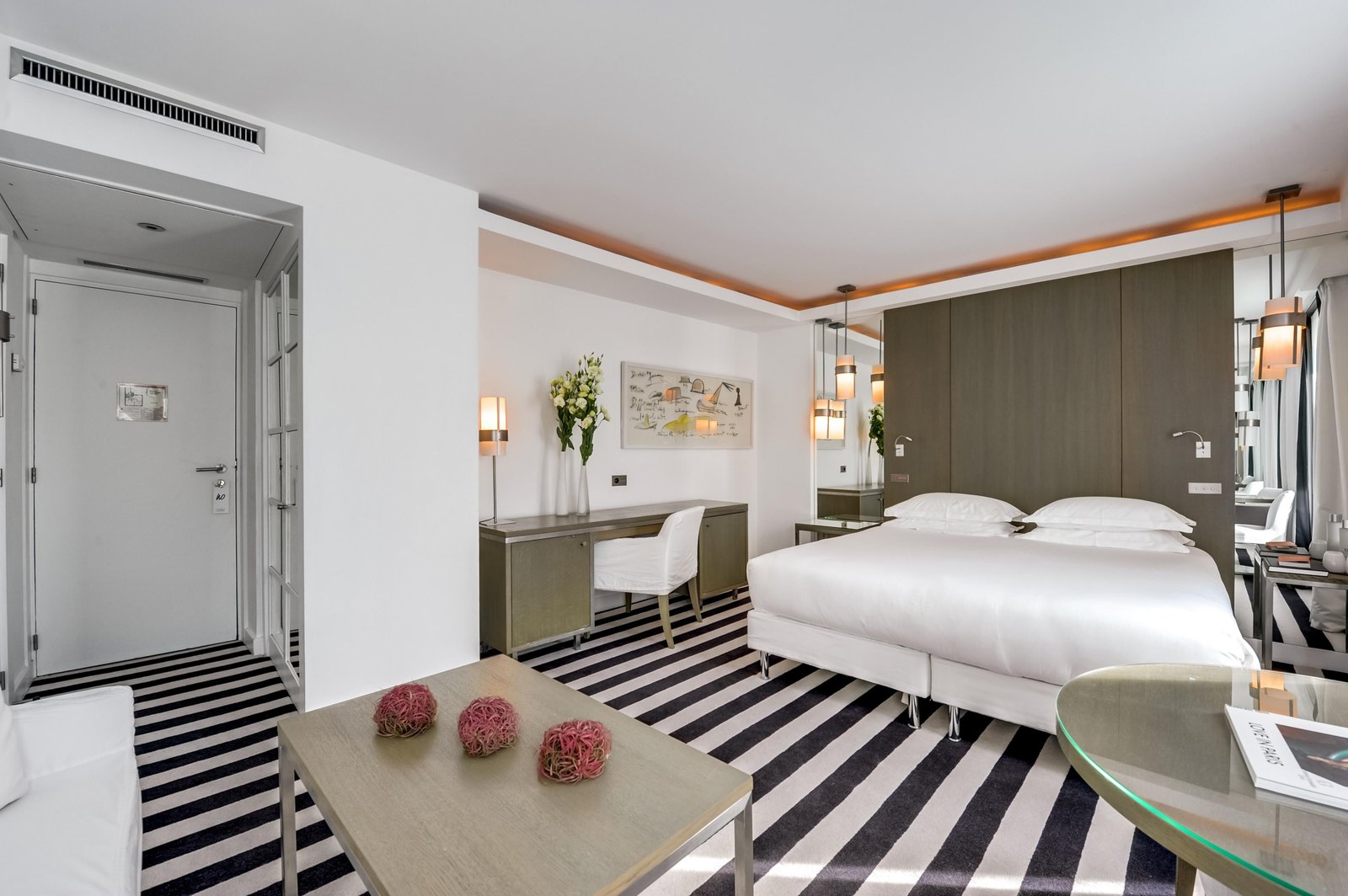 Hôtel Le A — rooms