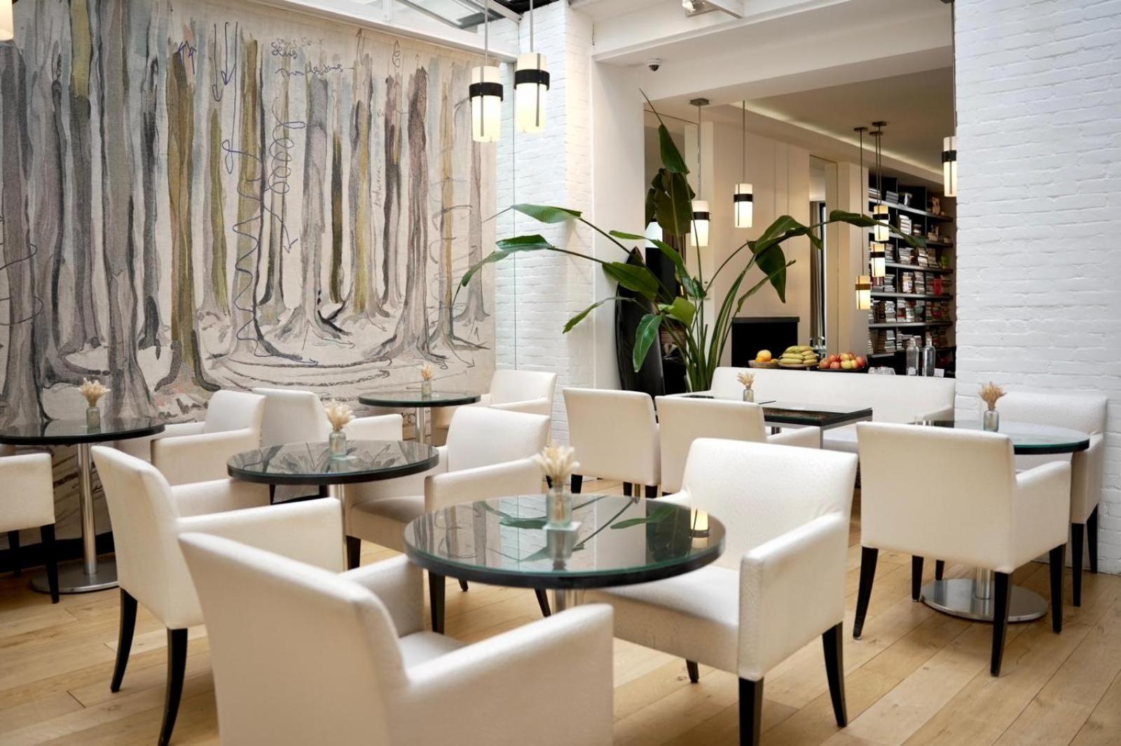 Hôtel Le A — eat & drink