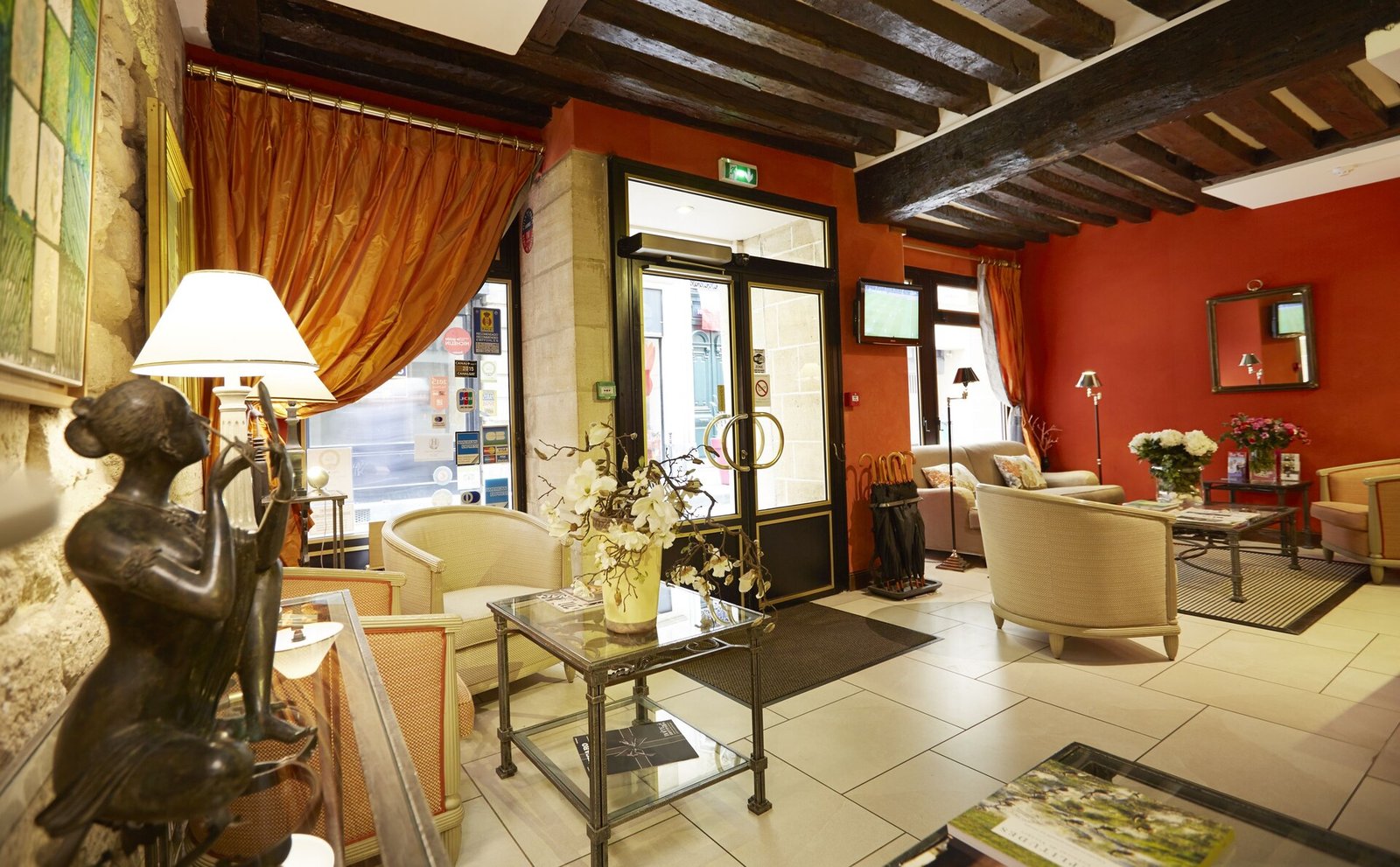 Hôtel Beaubourg — eat & drink