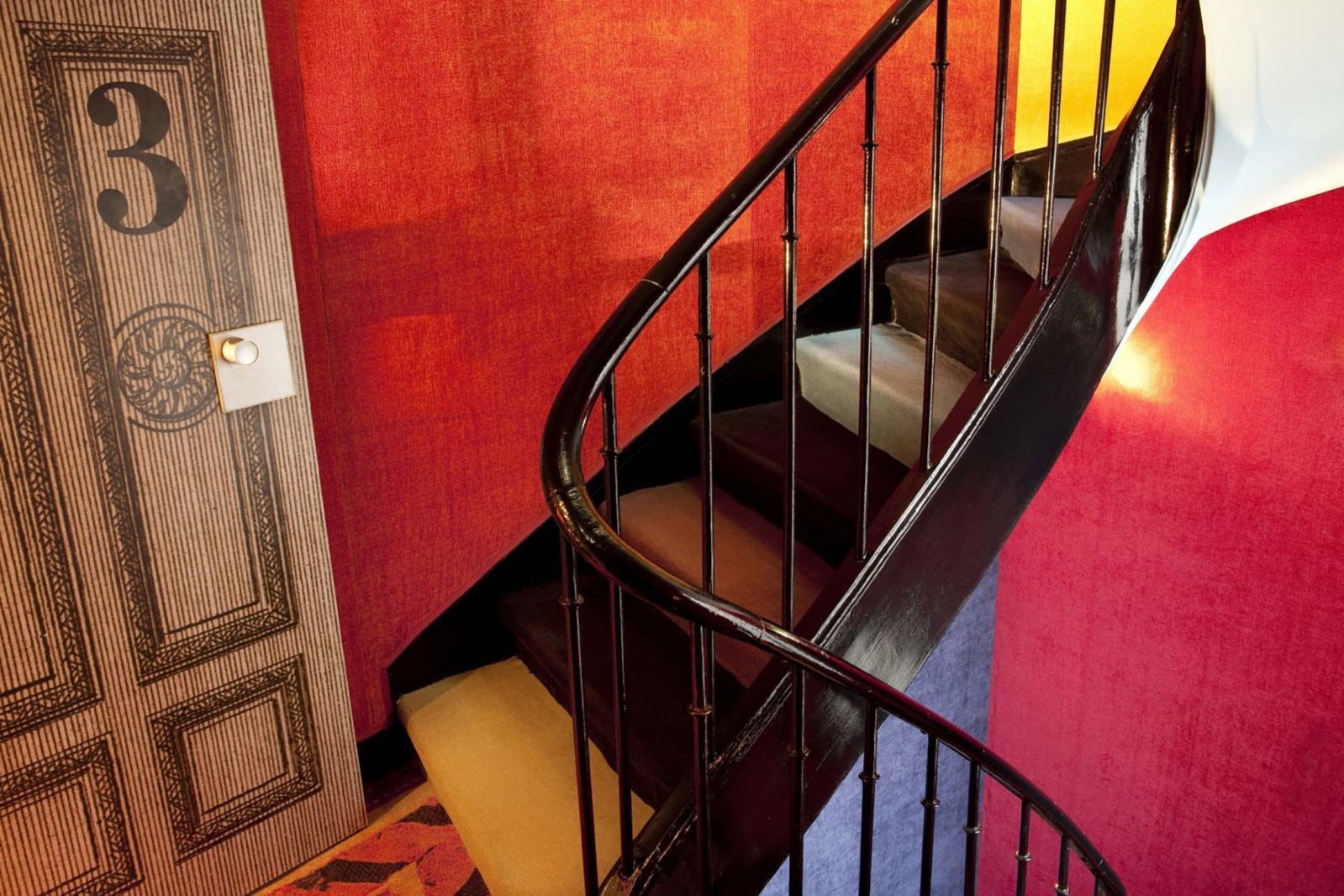 Hôtel Notre-Dame Saint Michel — vibe