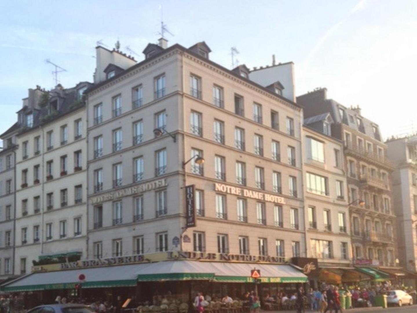 Hôtel Notre-Dame Saint Michel — backstory