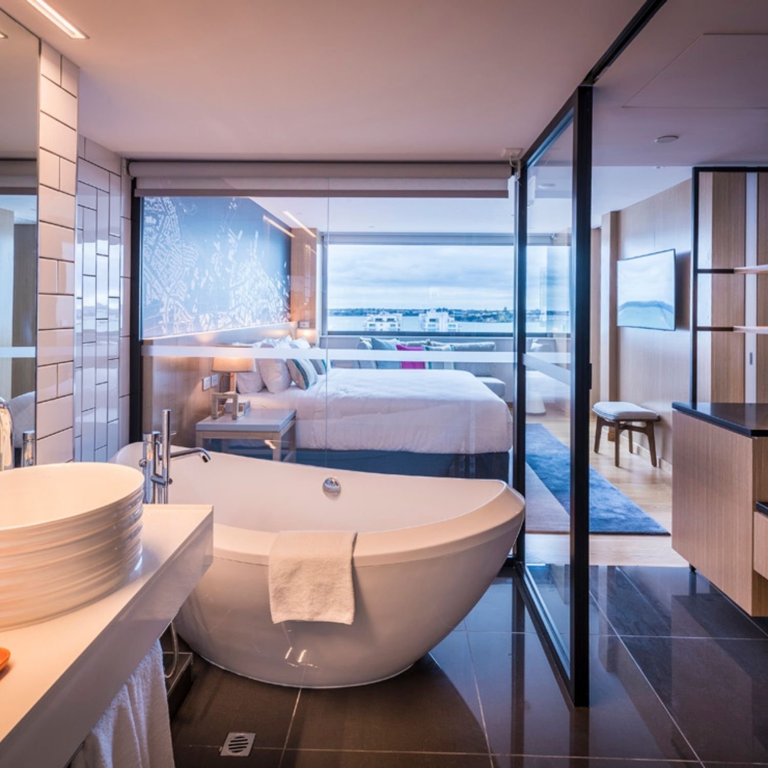 M Social Hotel Auckland — rooms