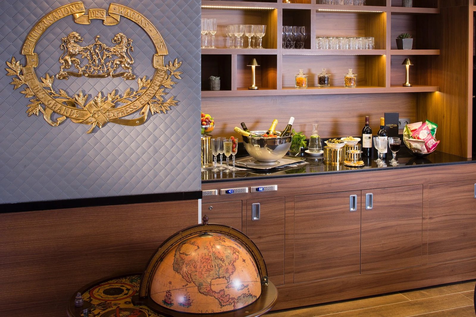 Hôtel Whistler Paris — eat & drink