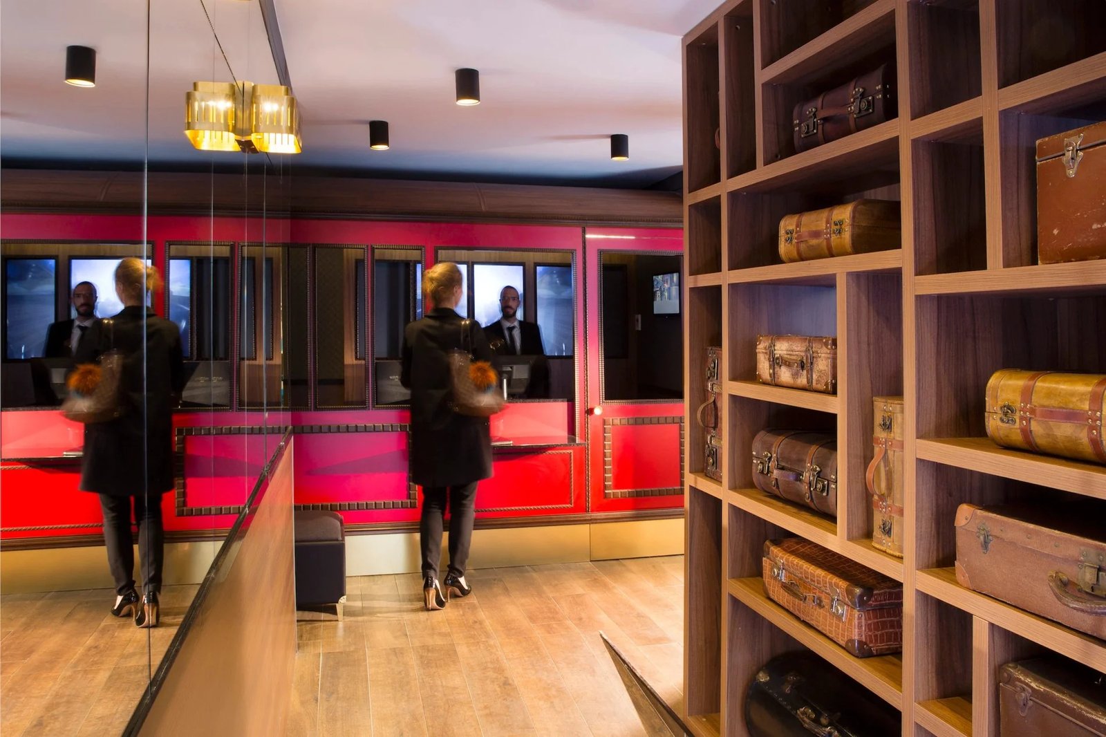 Hôtel Whistler Paris — vibe