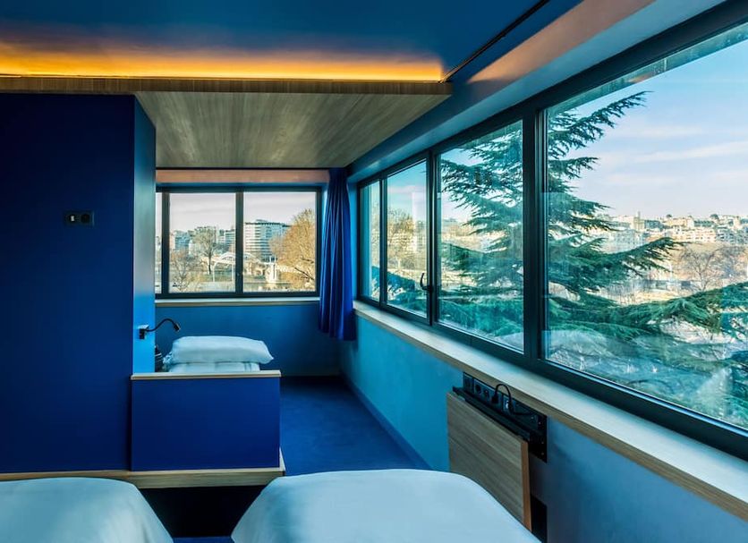Yooma Urban Lodge Tour Eiffel — rooms