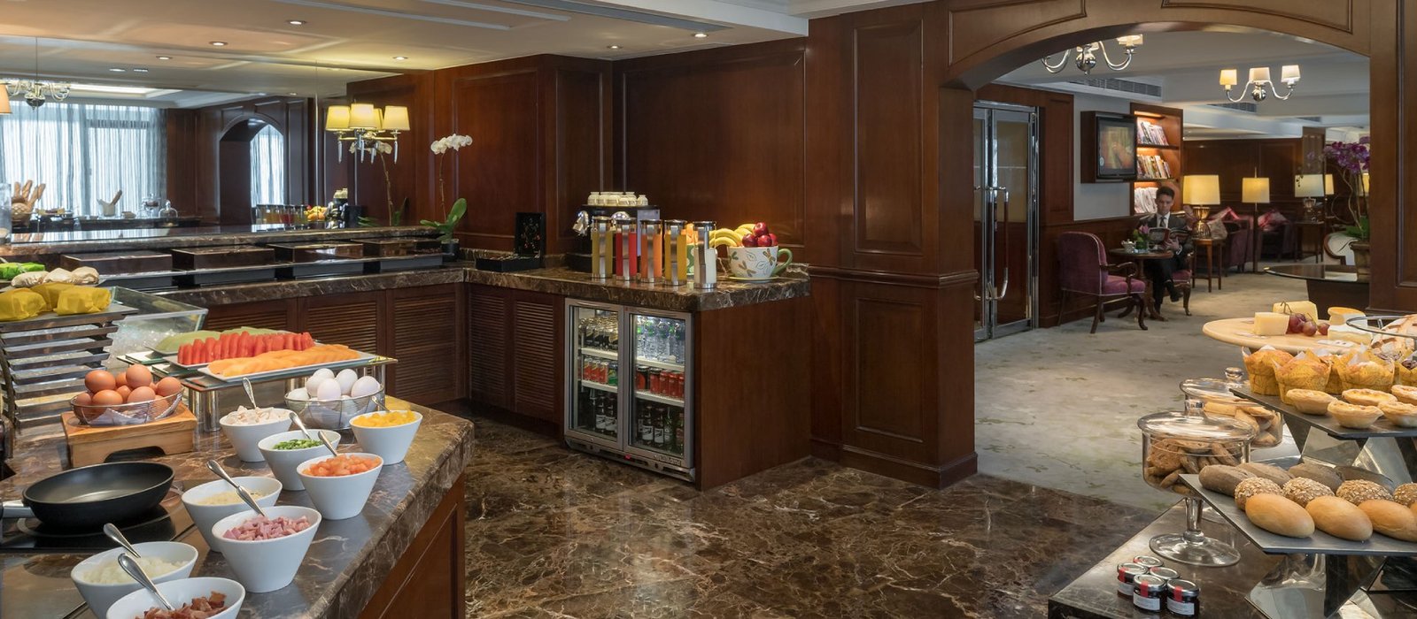 Marco Polo Hongkong Hotel — eat & drink