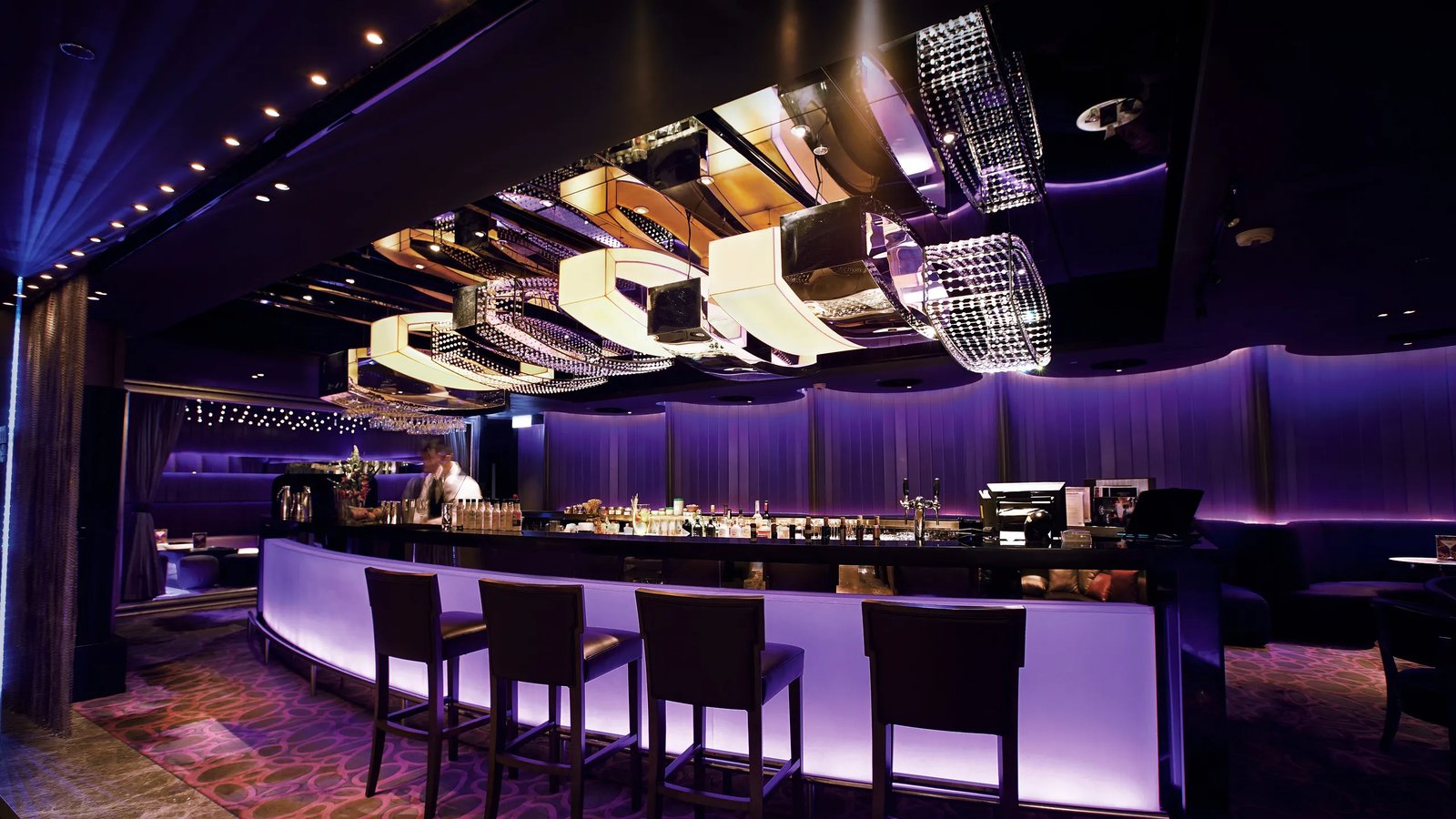 The Mira Hong Kong, at the table