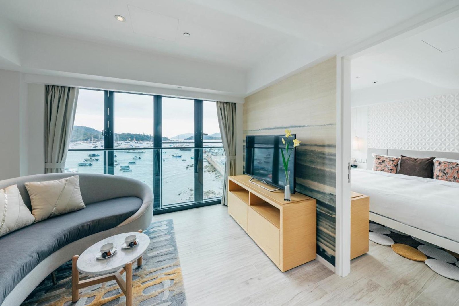 The Pier Hotel — rooms