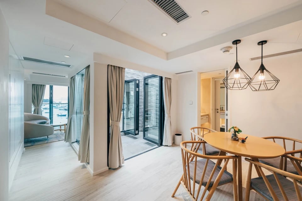 The Pier Hotel — rooms