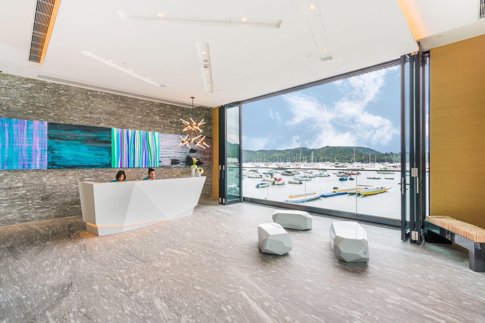 The Pier Hotel — vibe
