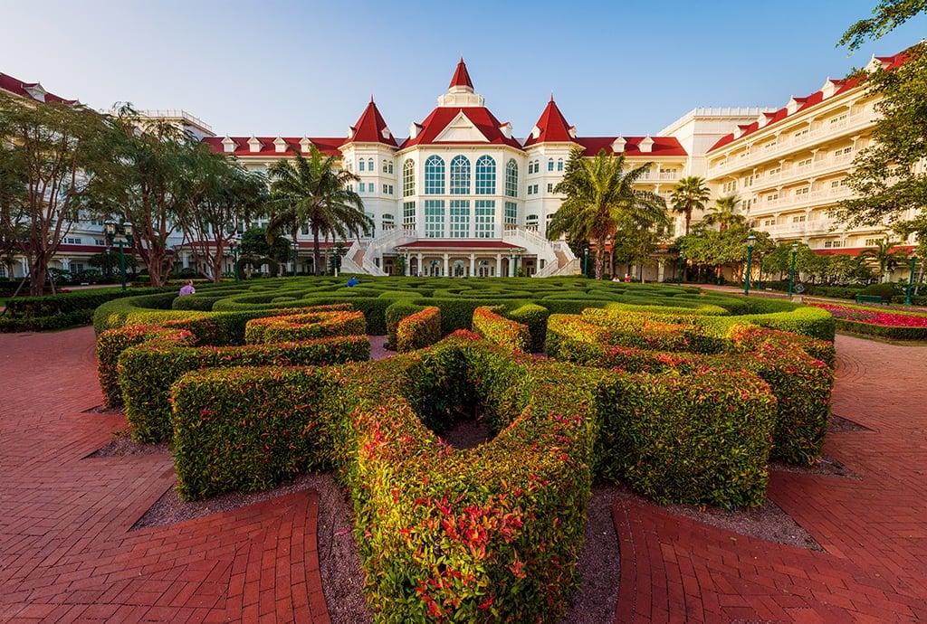 Hong Kong Disneyland Hotel — backstory