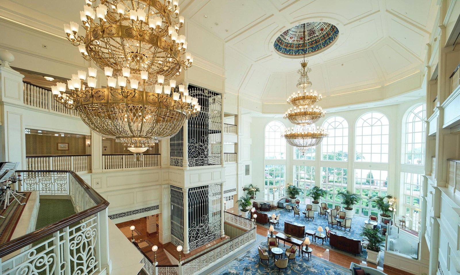 Hong Kong Disneyland Hotel — vibe