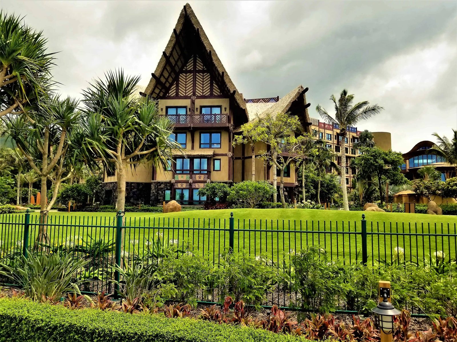 Disney Explorers Lodge