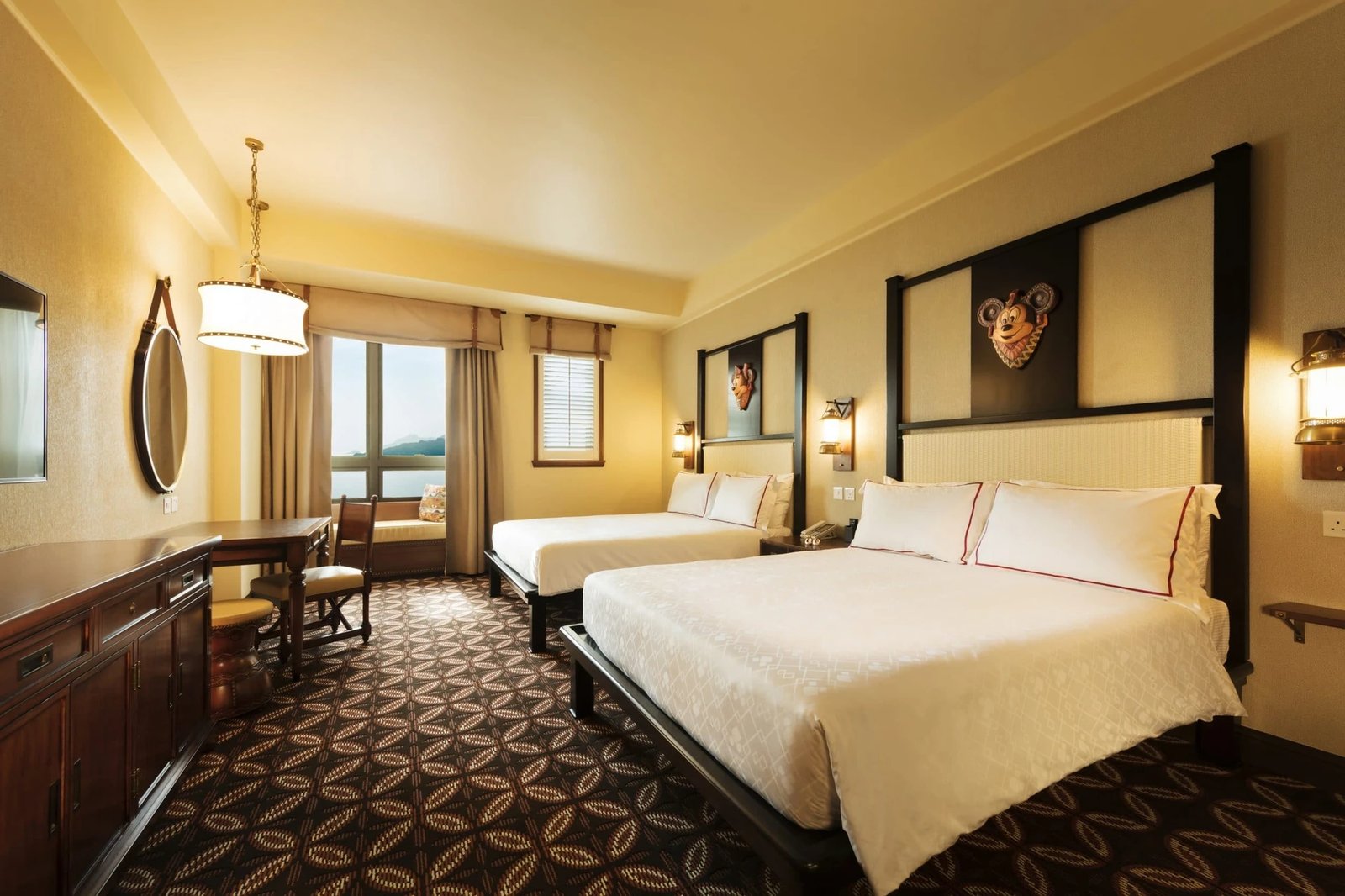 Disney Explorers Lodge — rooms
