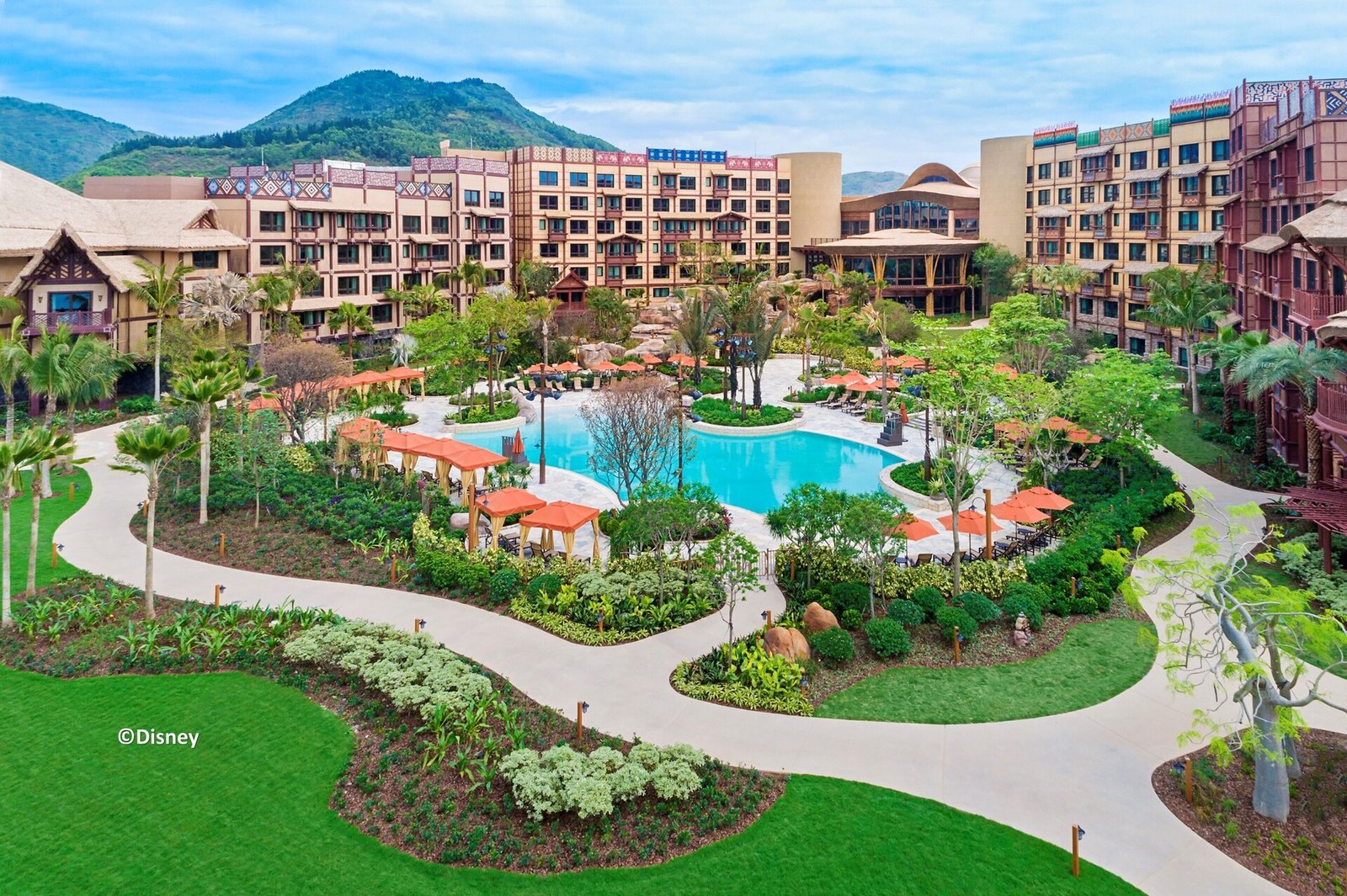 Disney Explorers Lodge, the pool