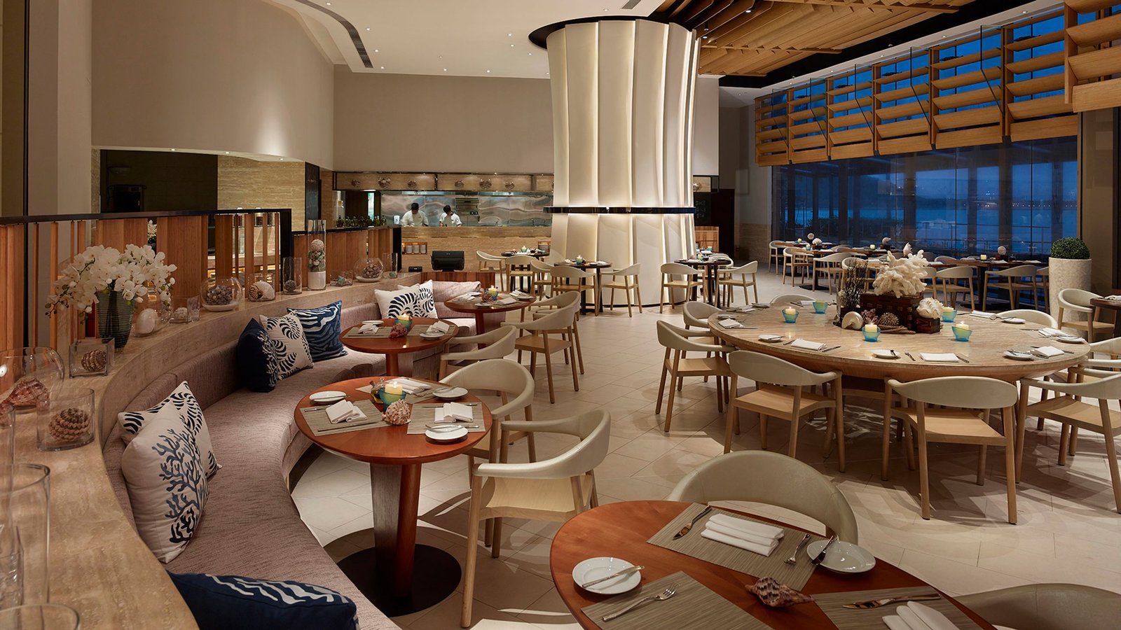 Auberge Discovery Bay Hong Kong — eat & drink