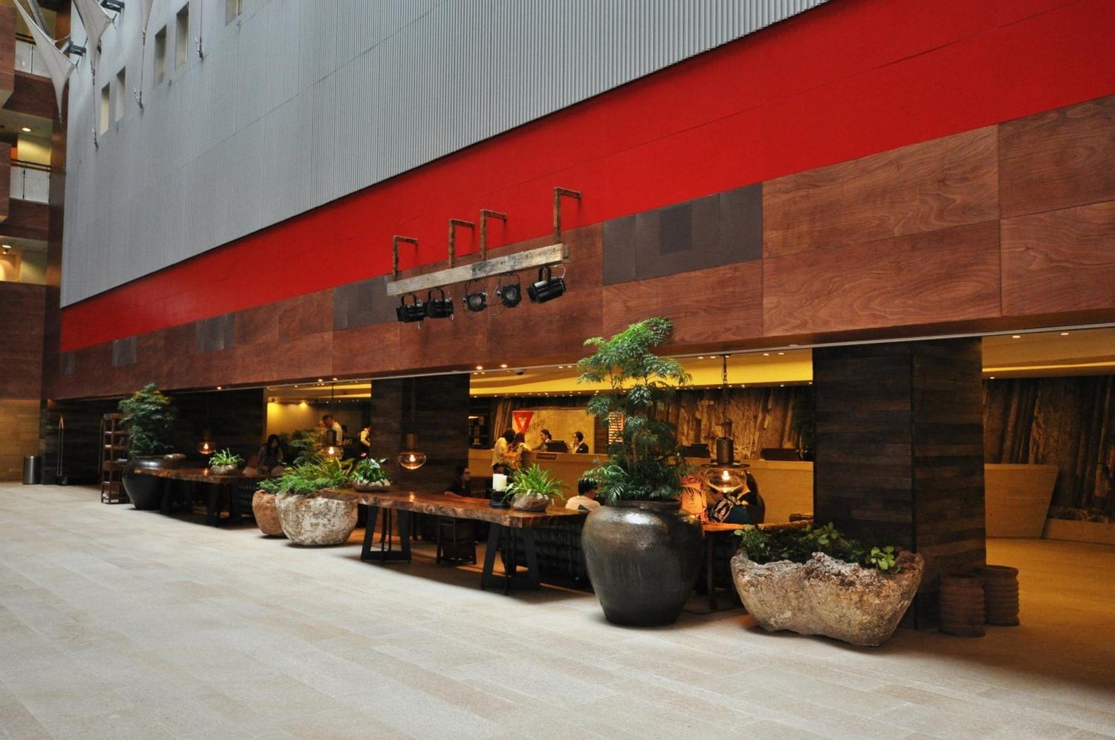 The Salisbury - YMCA of Hong Kong — eat & drink
